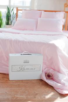 Постельное белье из сатина &quot;Камелия&quot; Евро 200*220 (нав. 50*70 и 70*70 диз.: Нежно-розовый) КССС